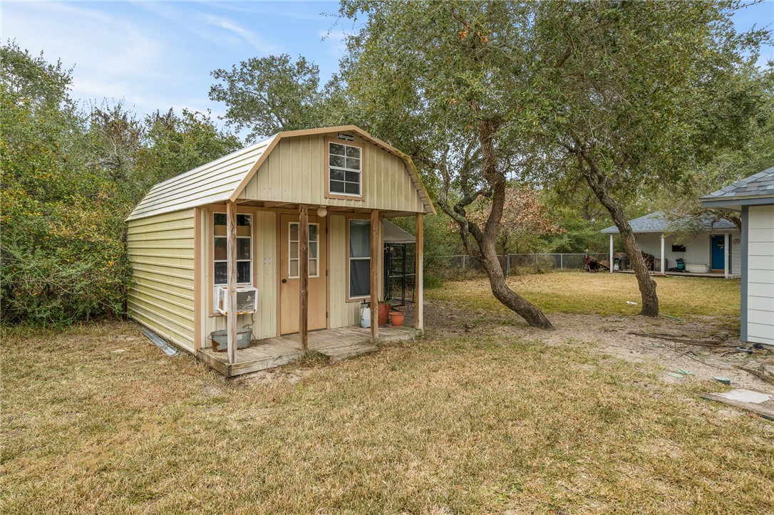 17 Circle Lake Dr Property Photo 27