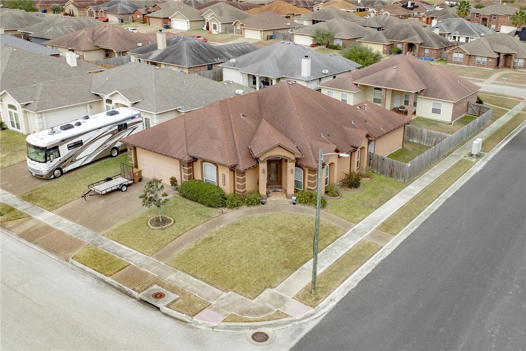 6858 Sir Moses Property Photo 3