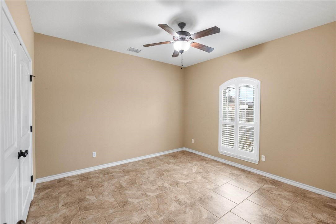 6858 Sir Moses Property Photo 26