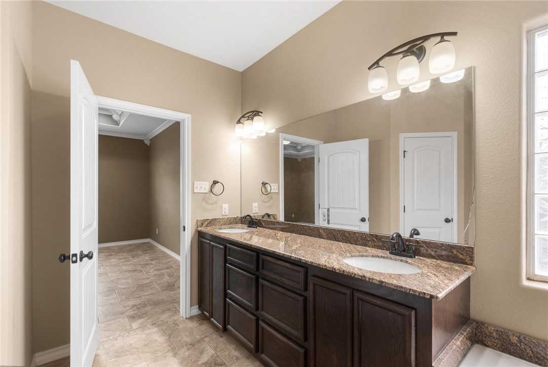 6858 Sir Moses Property Photo 30