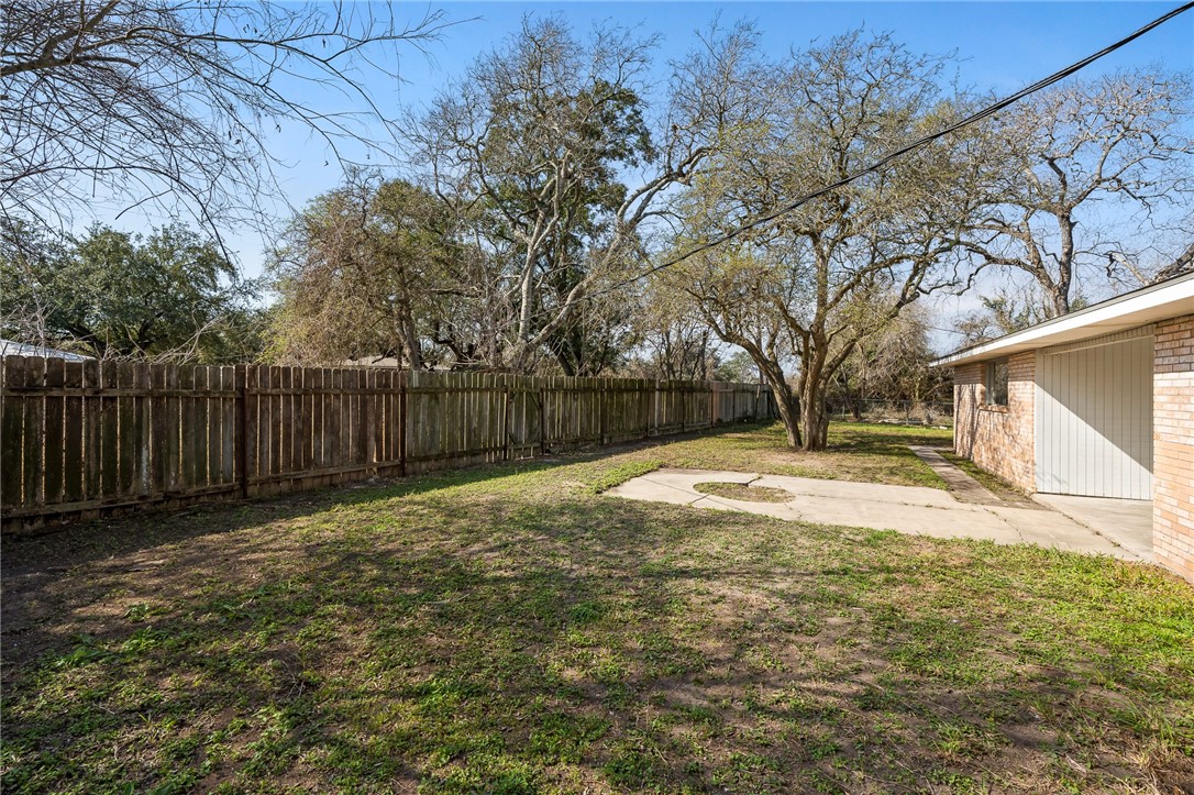 336 Lawn Dr Property Photo 24