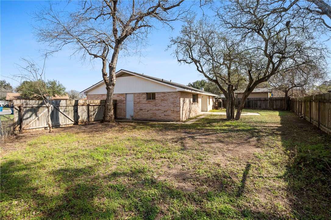 336 Lawn Dr Property Photo 27