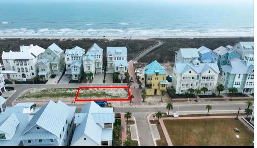 400 Coastline Dr Property Photo 23