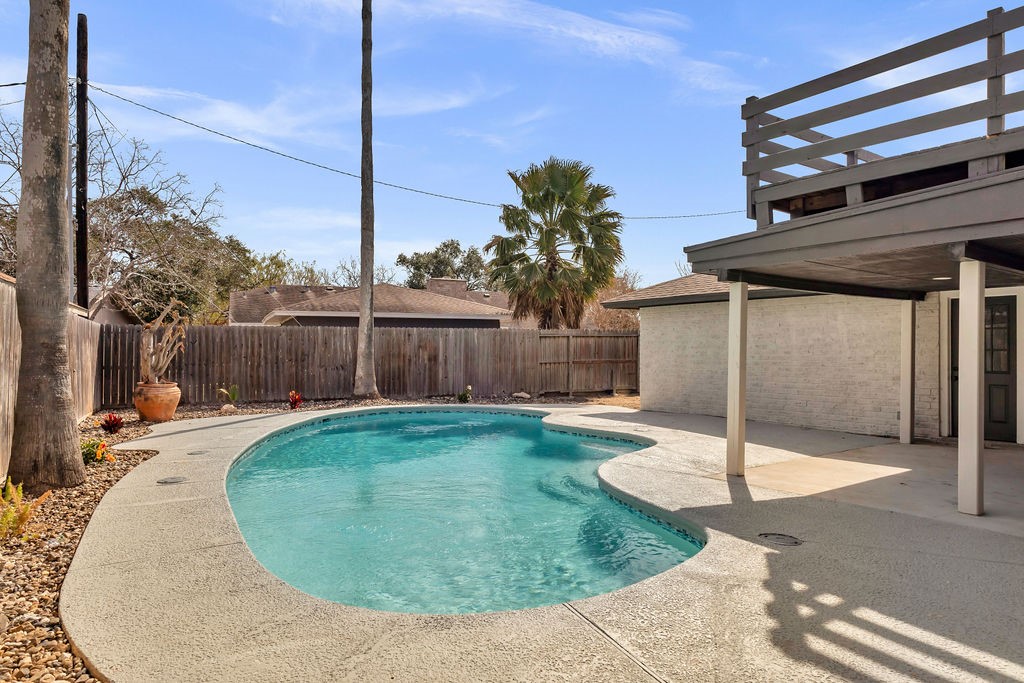 6826 Lumberdale Circ Property Photo 32