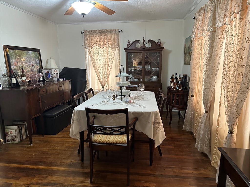 721 Claride St Property Photo 3