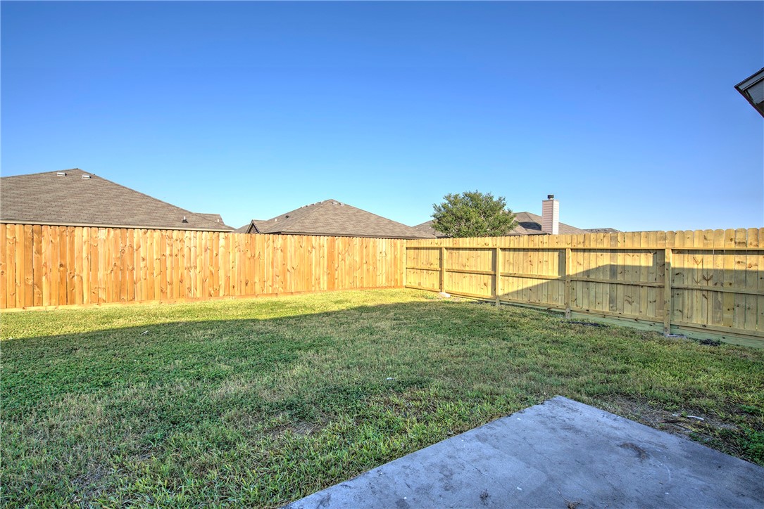 1725 Barlow Trail Property Photo 28