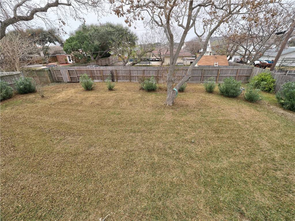 105 Markham Pl Property Photo 35