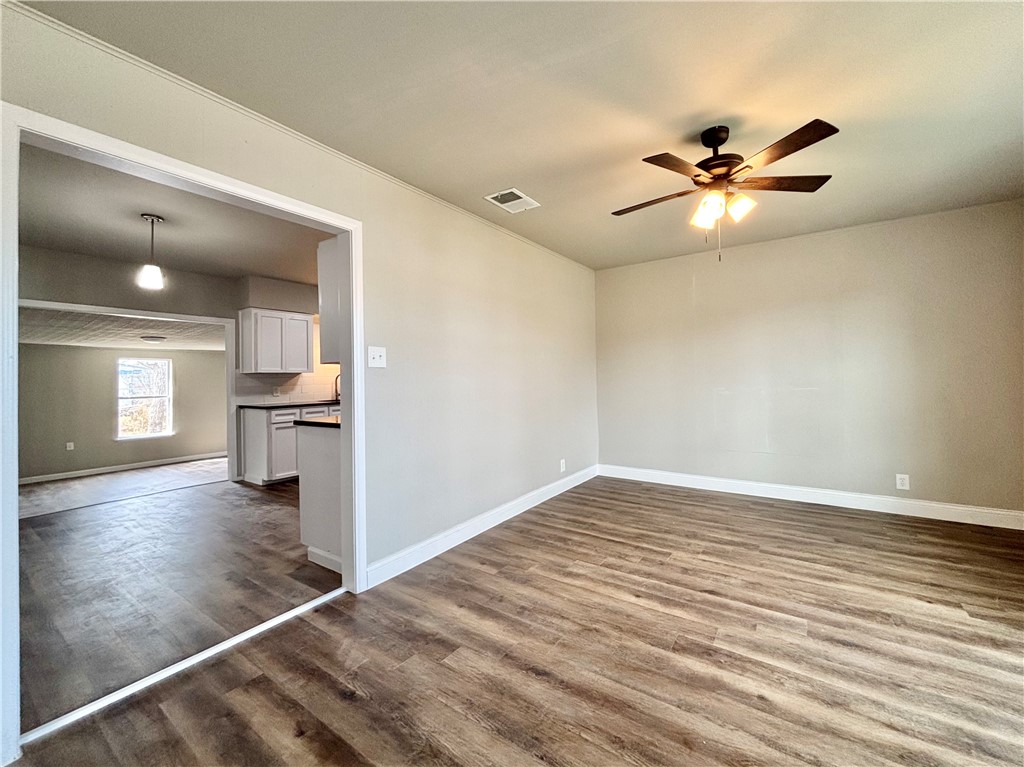 4345 Walton Pl Property Photo 7