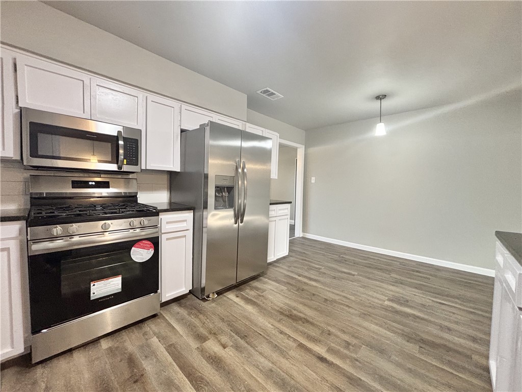 4345 Walton Pl Property Photo 10
