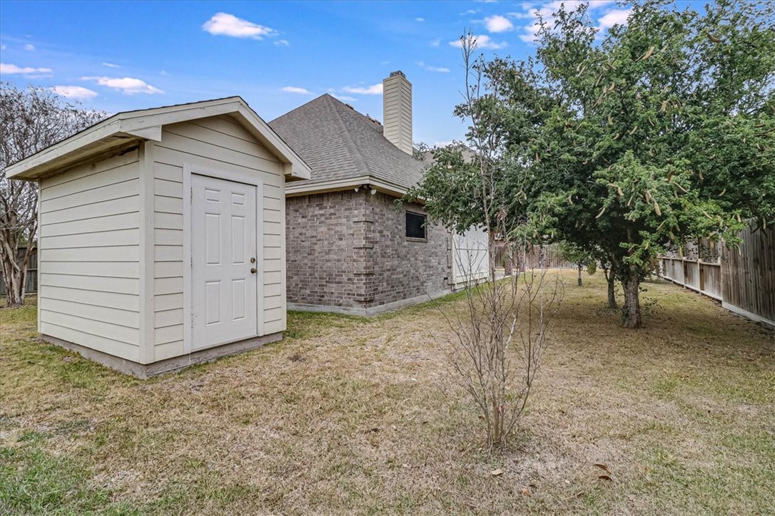 1007 Black Diamond Ct Property Photo 38
