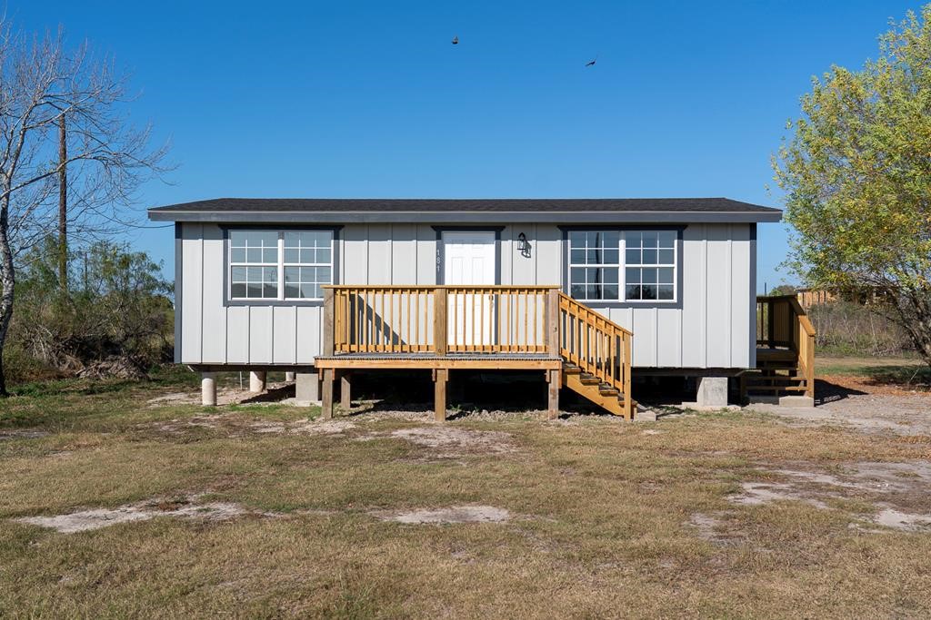 181 W Post Oak Ln Property Photo 1