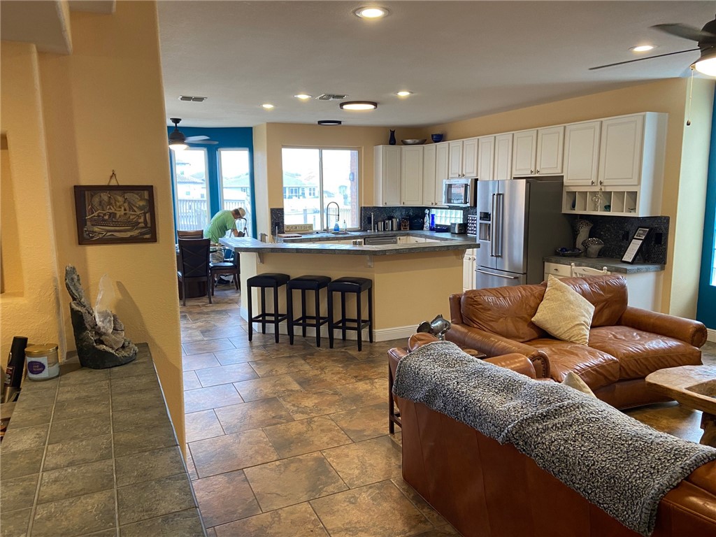 13753 Eaglesnest Bay Dr Property Photo 15
