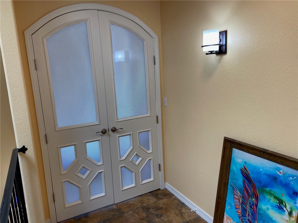 13753 Eaglesnest Bay Dr Property Photo 25
