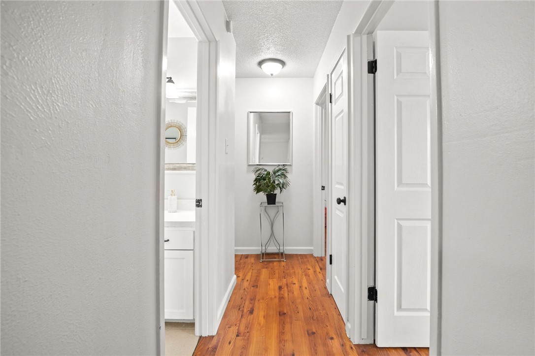 1837 Roslyn St Property Photo 18