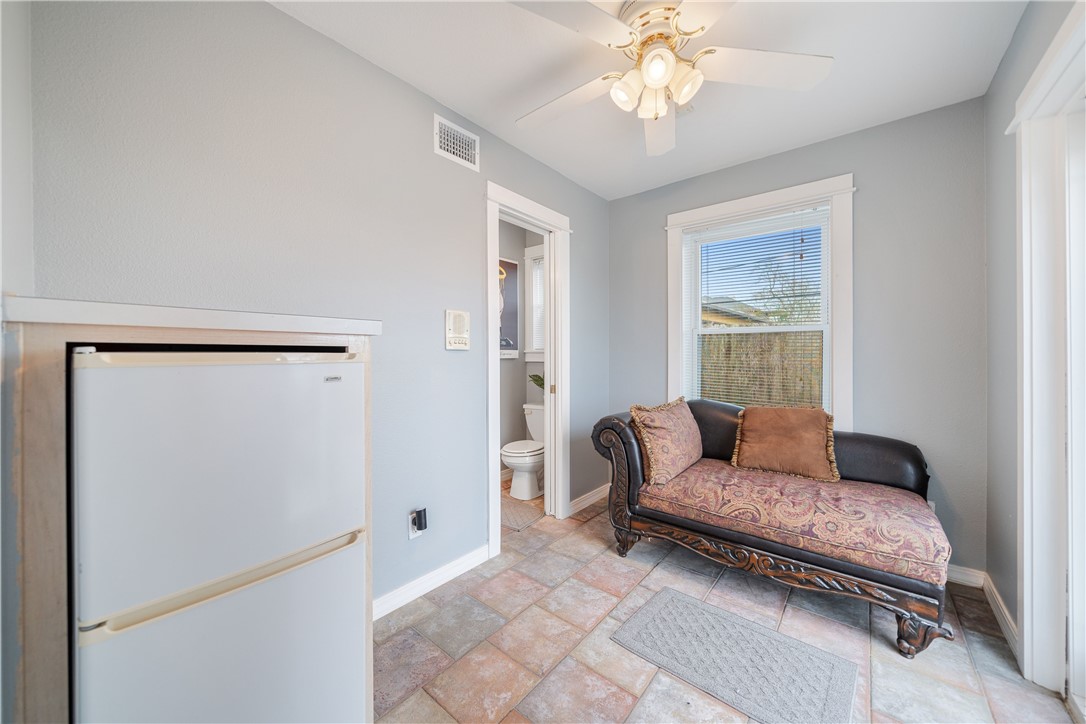 6043 Ennis Joslin Property Photo 7