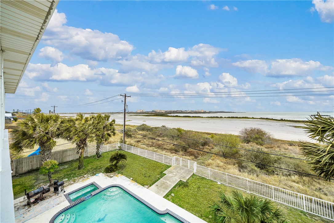 6043 Ennis Joslin Property Photo 31