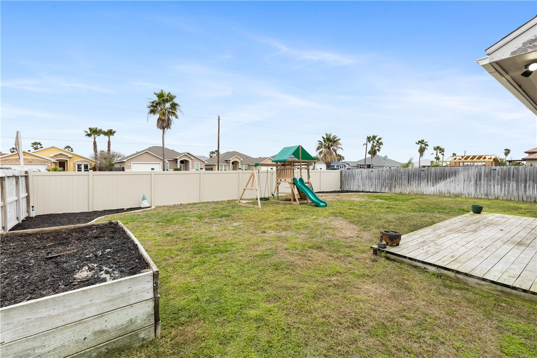 13954 Blackbeard Dr Property Photo 32