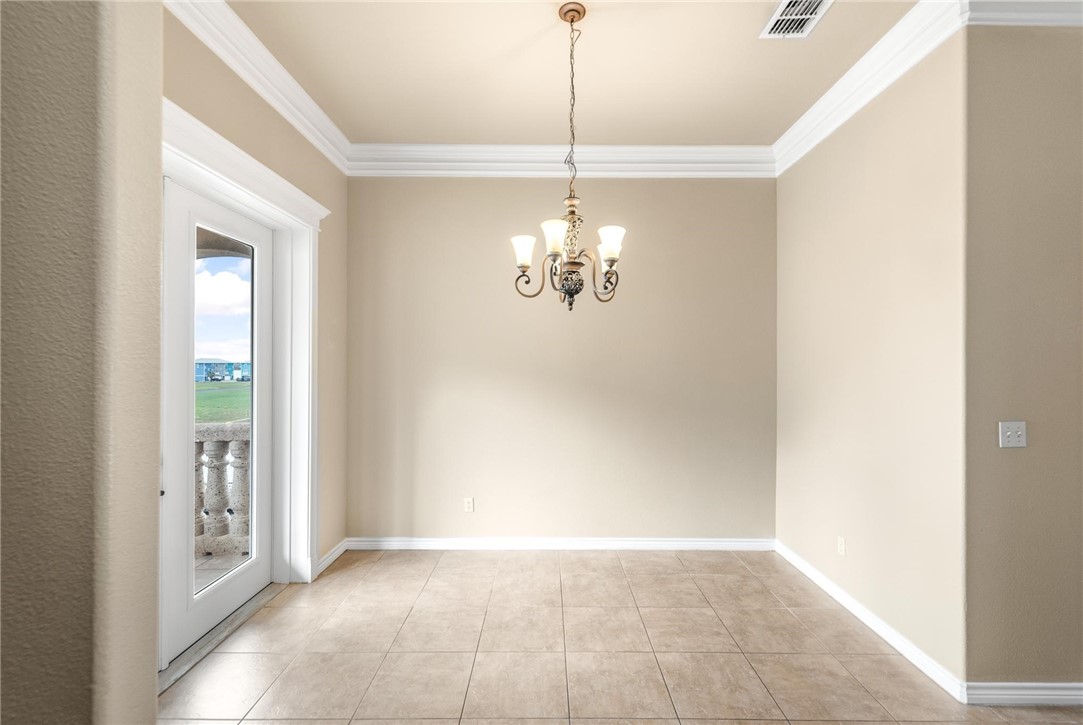 14910 Leeward Dr 701 Property Photo 28