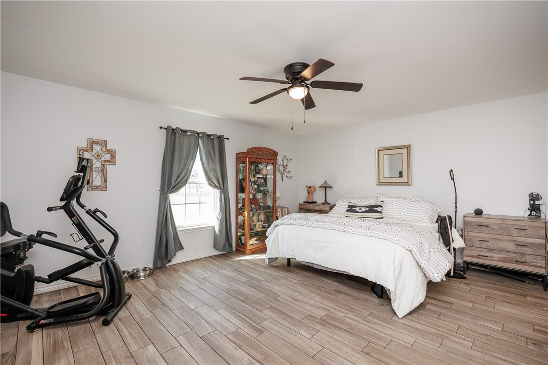 450 County Road 3073 Property Photo 14