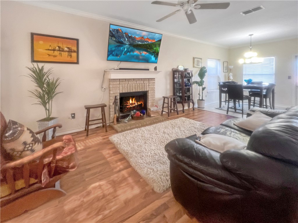 5422 Armstrong Dr Property Photo 3