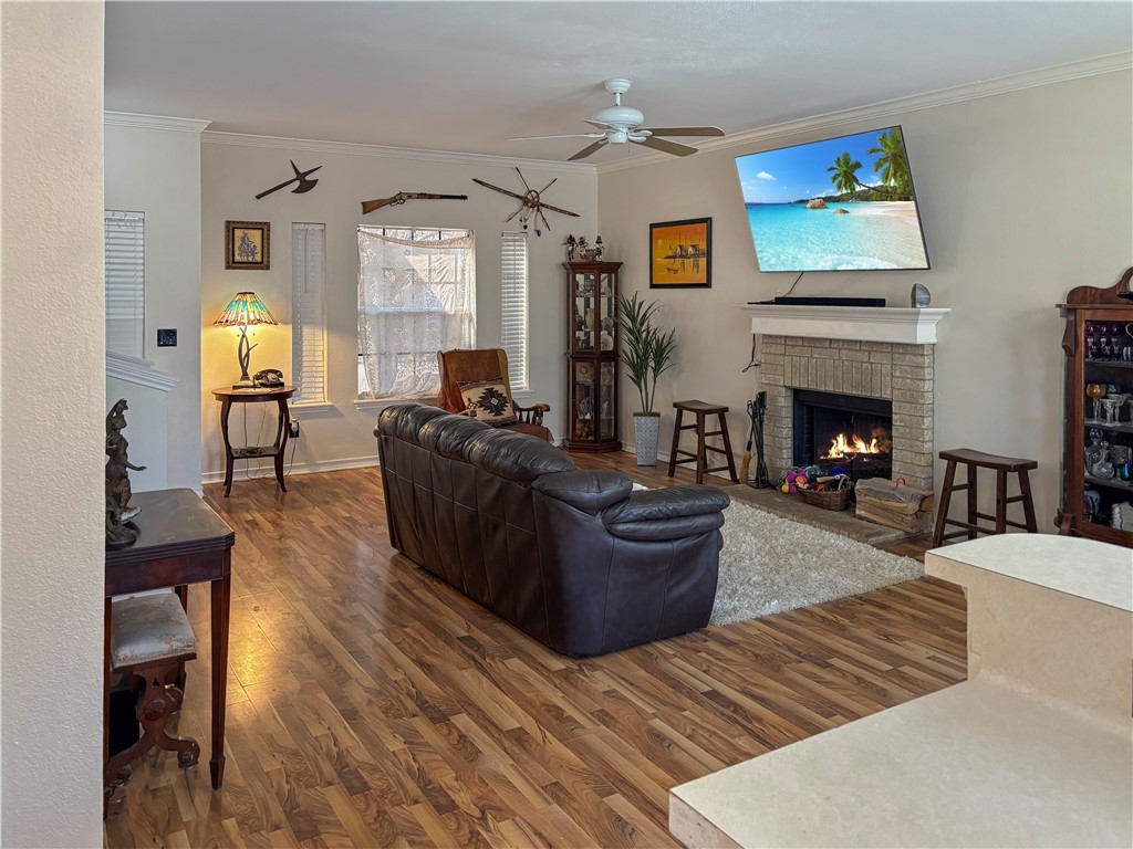 5422 Armstrong Dr Property Photo 4