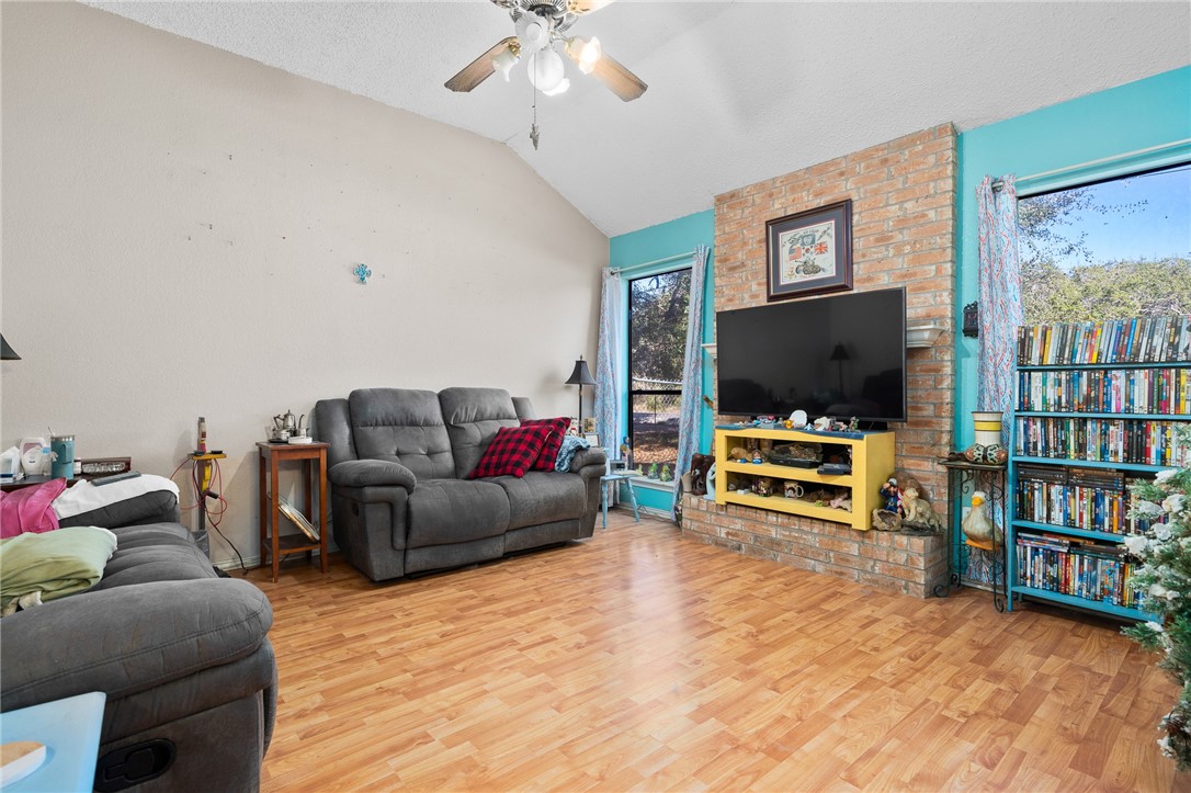 2190 Timberleaf Property Photo 11