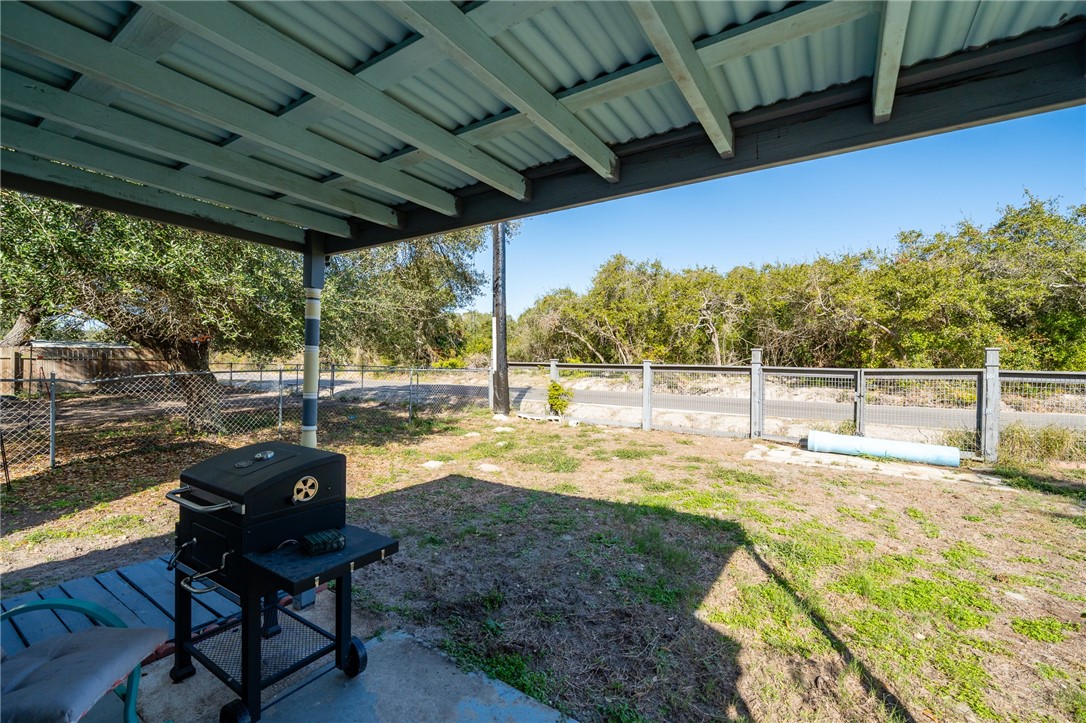 2190 Timberleaf Property Photo 22