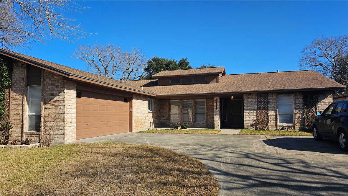 2438 Scotch Moss Dr Property Photo 3