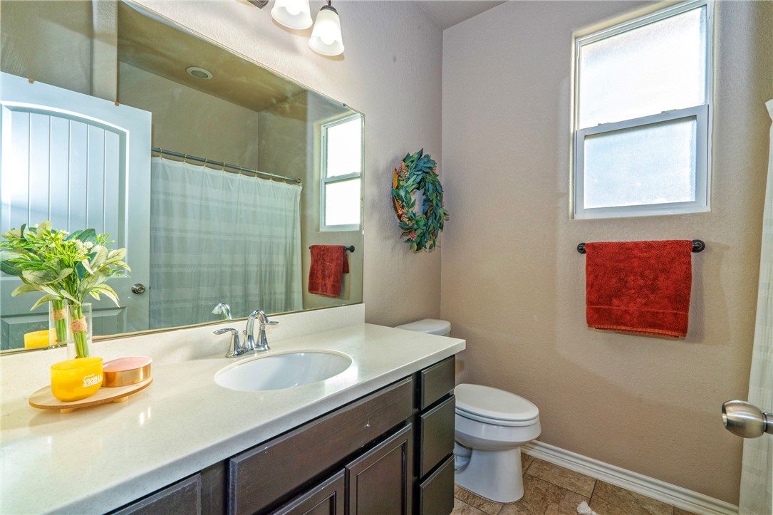 1118 Pasadena St Property Photo 28
