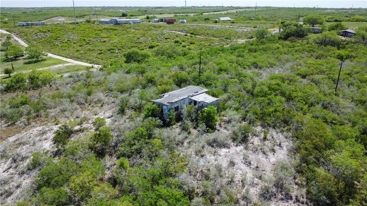 0000 Cr 390 & Fm 3024 Cr Property Photo 7