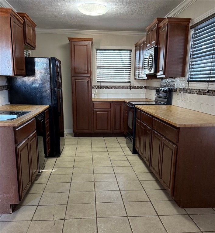 4237 Junior Ter Property Photo 5