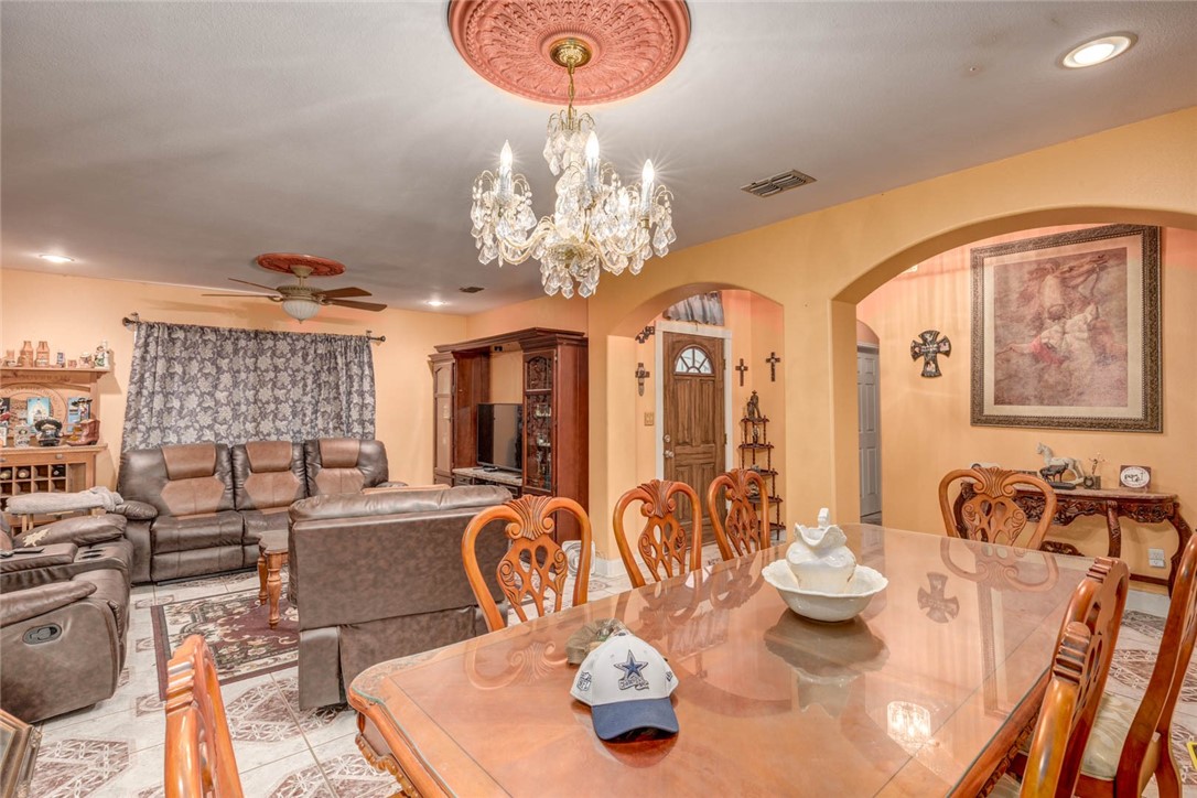 7105 Old Brownsville Road Property Photo 4
