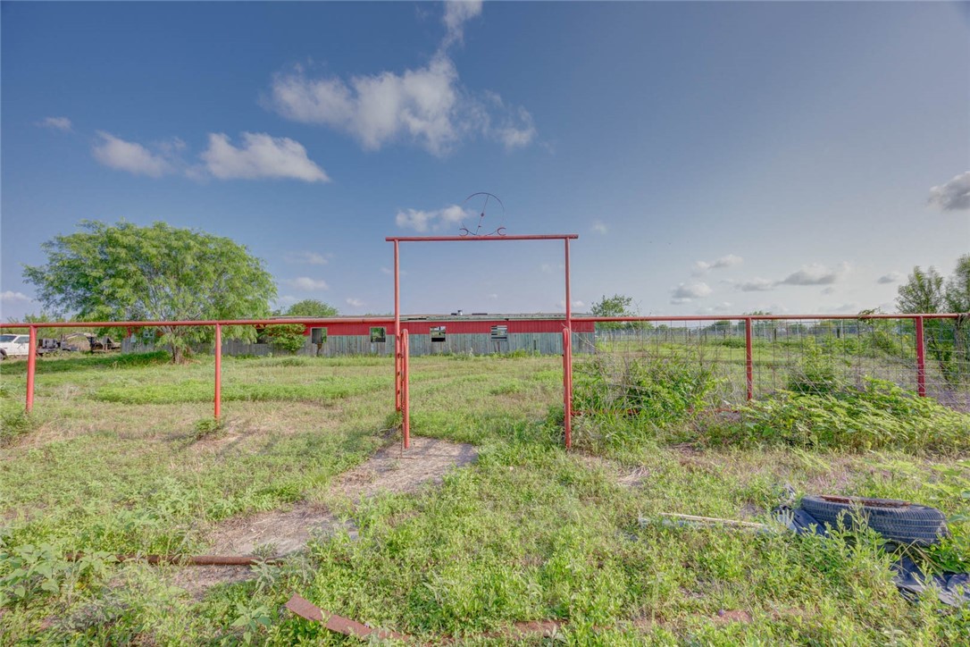 7105 Old Brownsville Road Property Photo 25