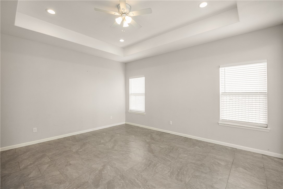 6402 Williams Dr A & B Property Photo 6