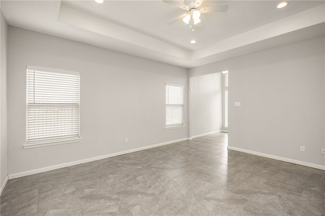 6402 Williams Dr A & B Property Photo 7