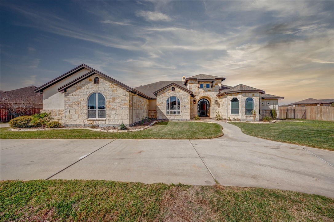 453855 Property Photo