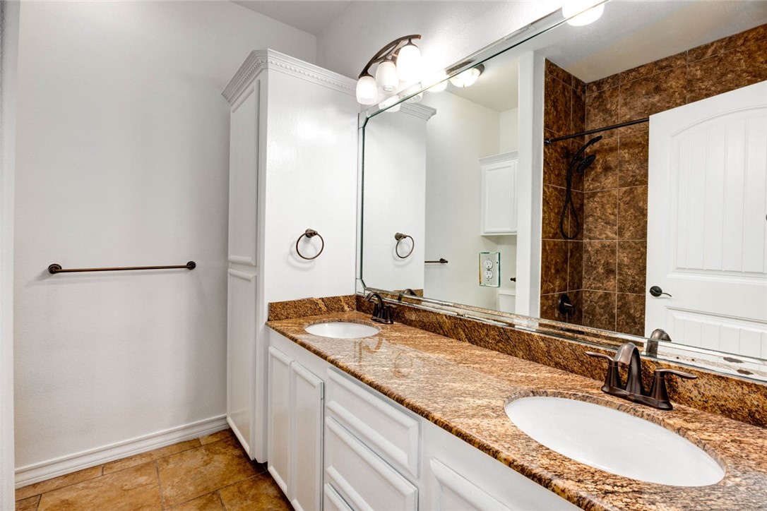 8237 Rock Crest Dr Property Photo 24