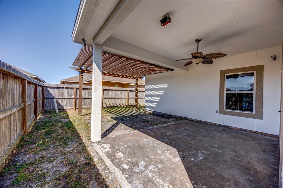 8237 Rock Crest Dr Property Photo 28
