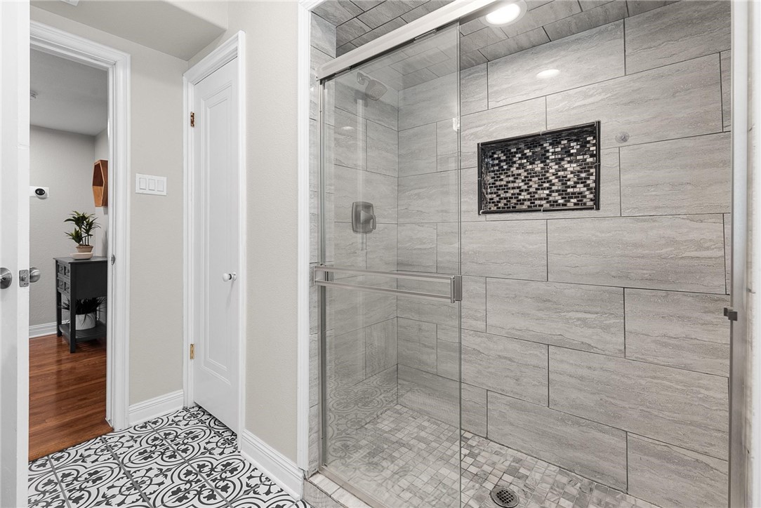 409 Del Mar Blvd Property Photo 16