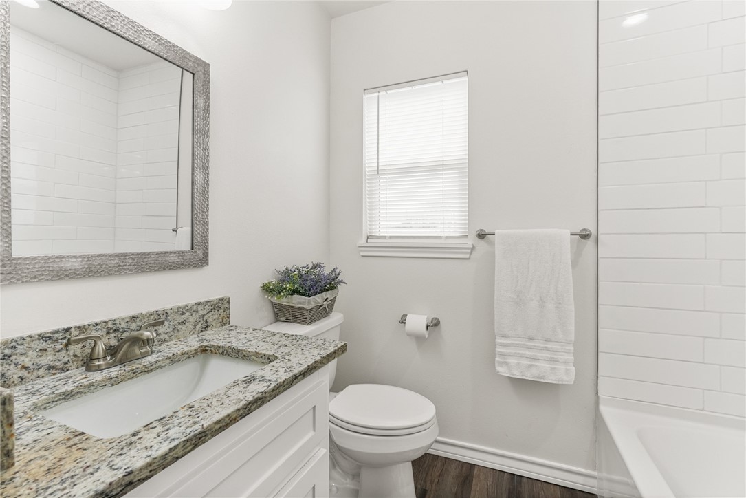 1214 Cambridge Dr Property Photo 11