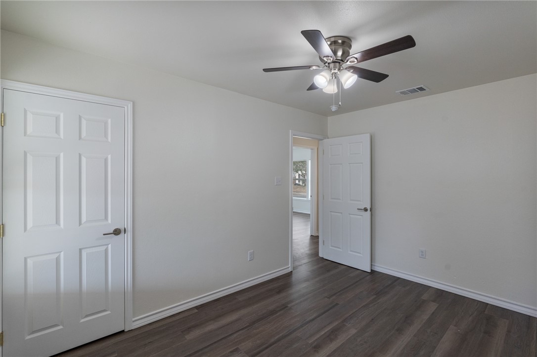 1214 Cambridge Dr Property Photo 20