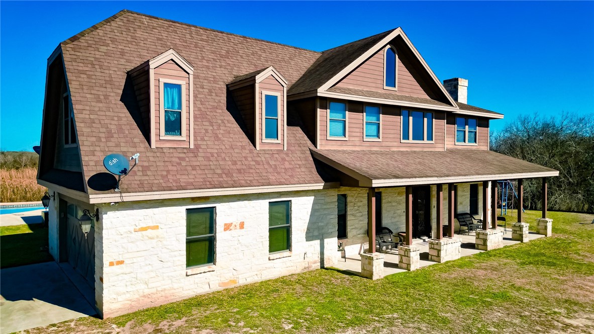951 Carmel Drive Property Photo