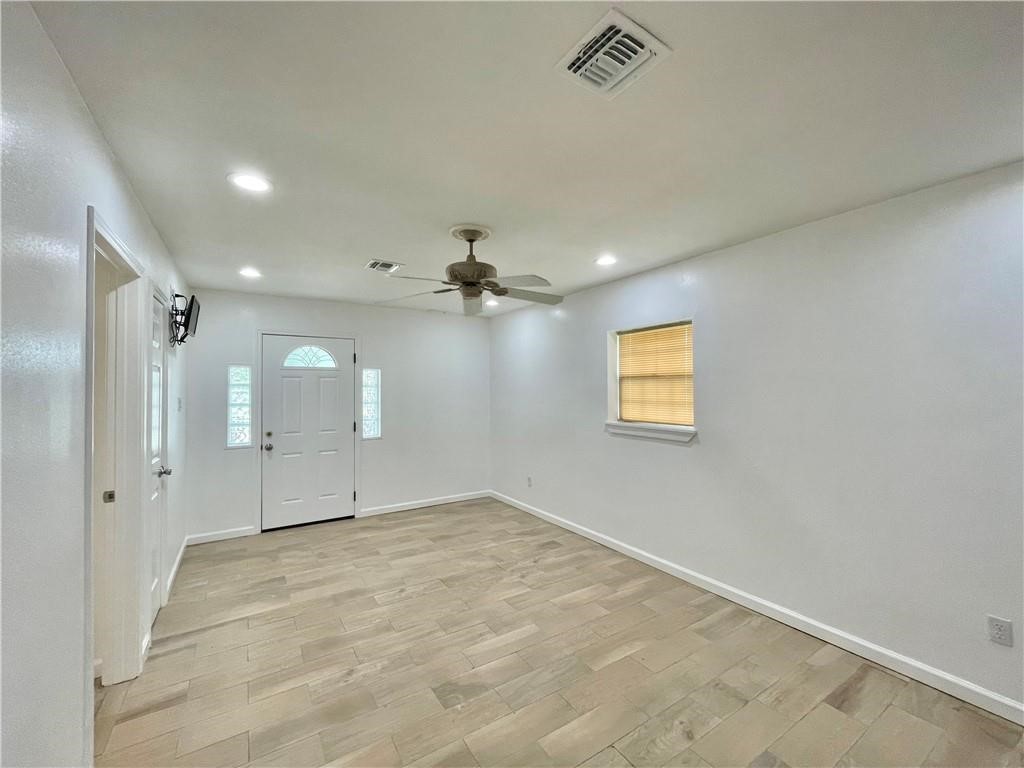 1238 Baywood Lane Property Photo 4