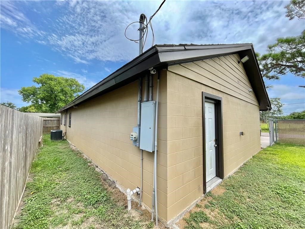 1238 Baywood Lane Property Photo 22