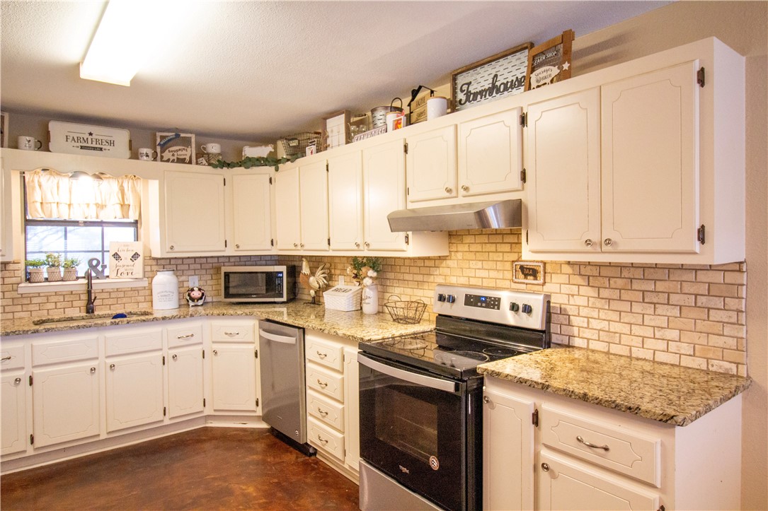 5956 Chaparral Trail Property Photo 11