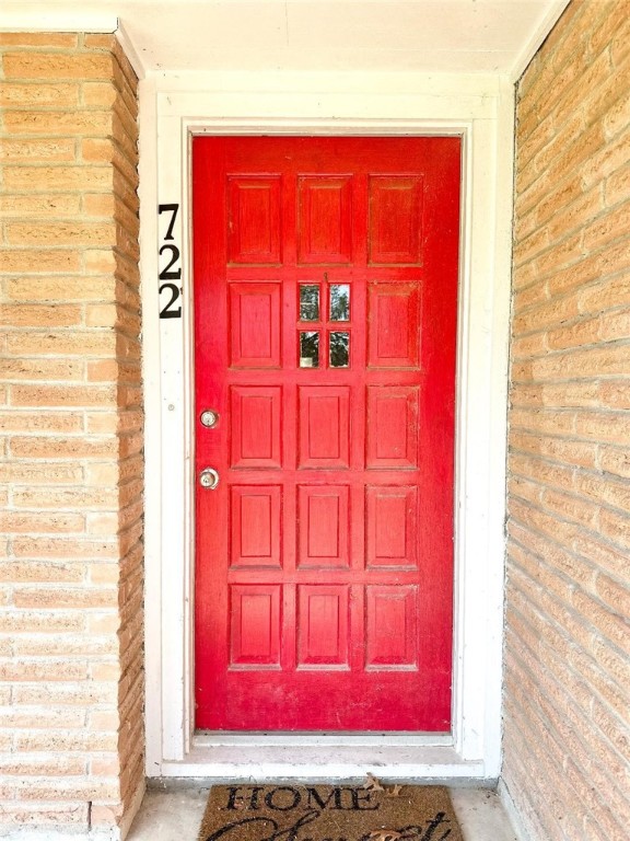 722 Meadowbrook Property Photo 3