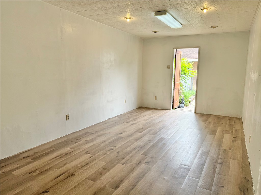722 Meadowbrook Property Photo 18