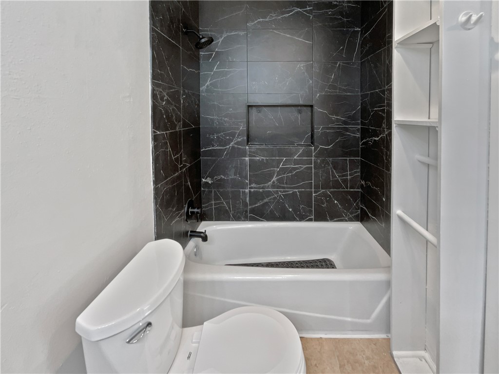 2574 Avenue A Property Photo 15