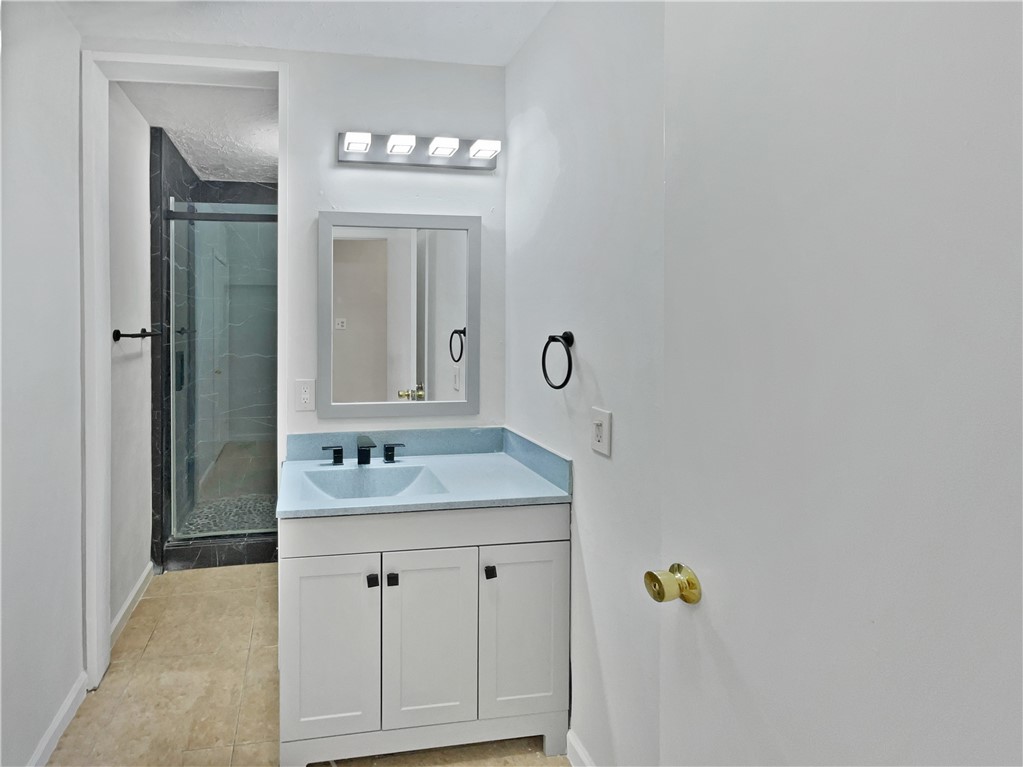 2574 Avenue A Property Photo 16