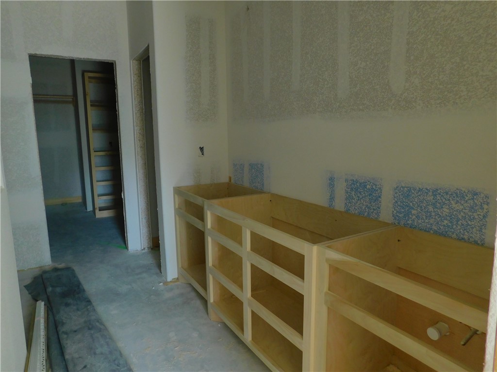 15402 Dyna St Property Photo 7